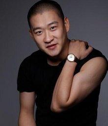 娱乐圈第一位吃瓜群众,揭秘幕后风云，见证明星成长